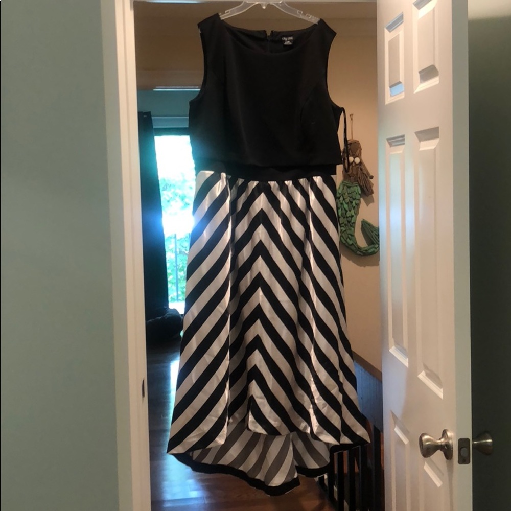 Black and white illusion 2 piece dress, size 18w